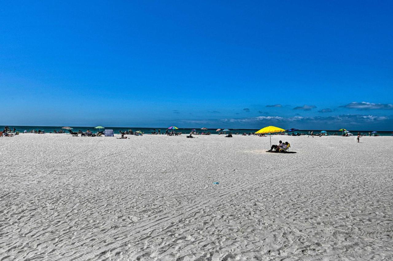 Lido Key Hideout With Patio And Yard And Walk To Beach! Sarasota Dış mekan fotoğraf